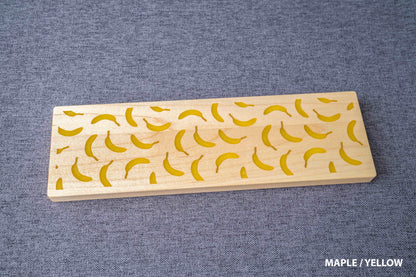 Play / Motif — Banana