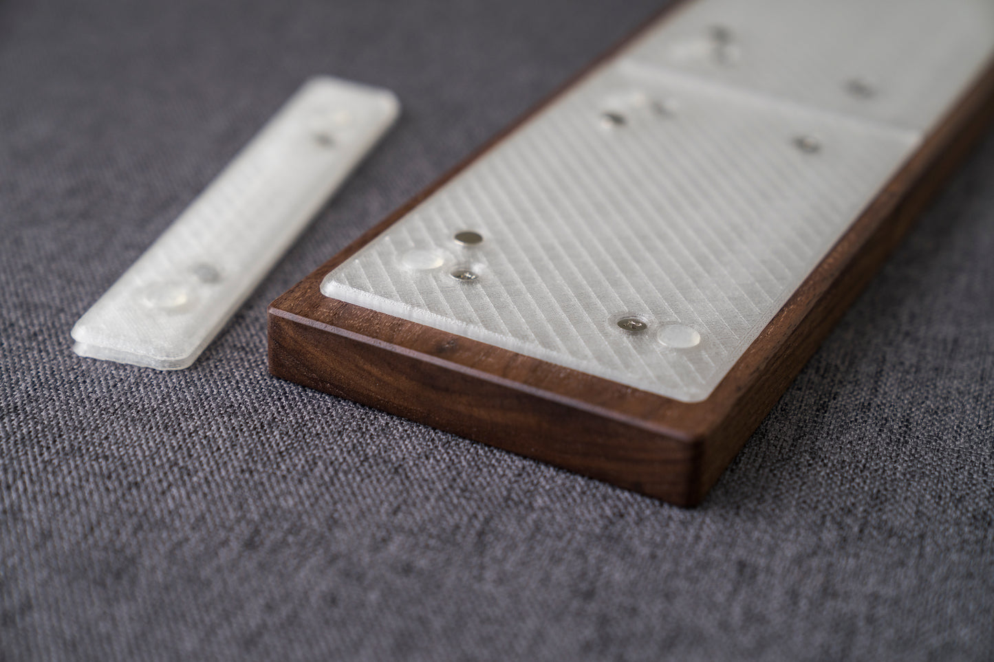 wrist-rest-side-feet-off